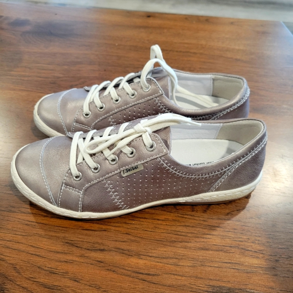Josef Seibel Metallic Sneakers sz 5.5/6